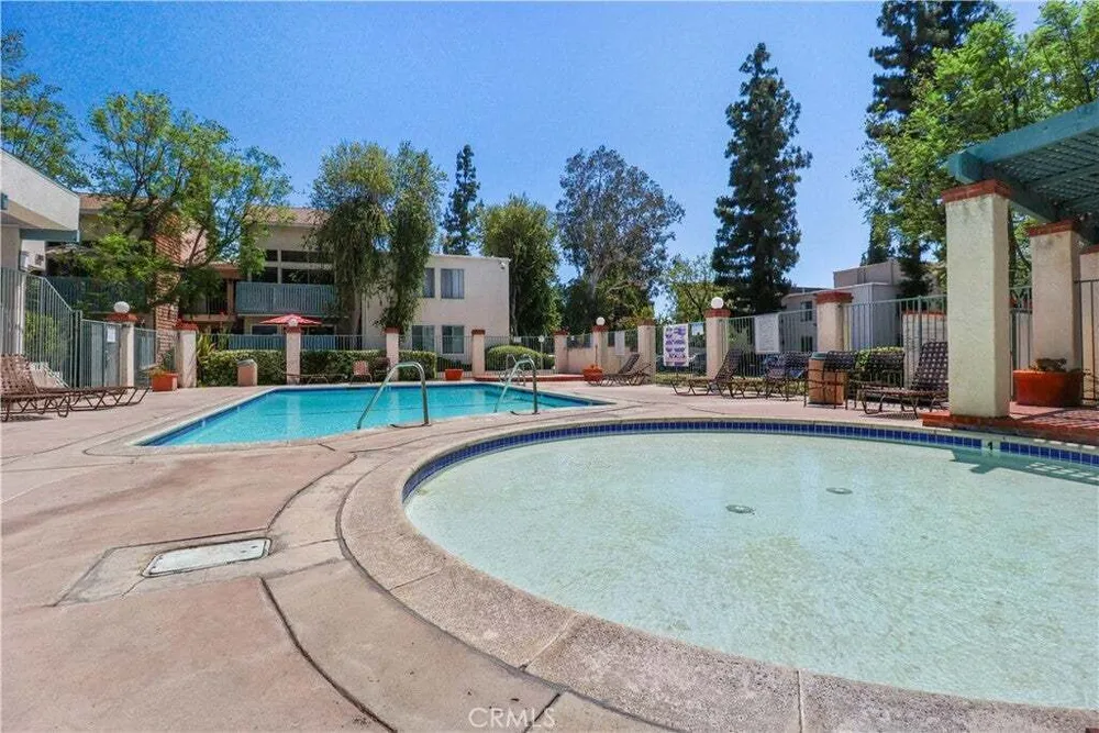 5700 Etiwanda Ave, Tarzana, CA 91356