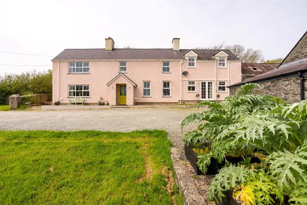 Gorad, Valley, Holyhead, Isle of Anglesey, LL65