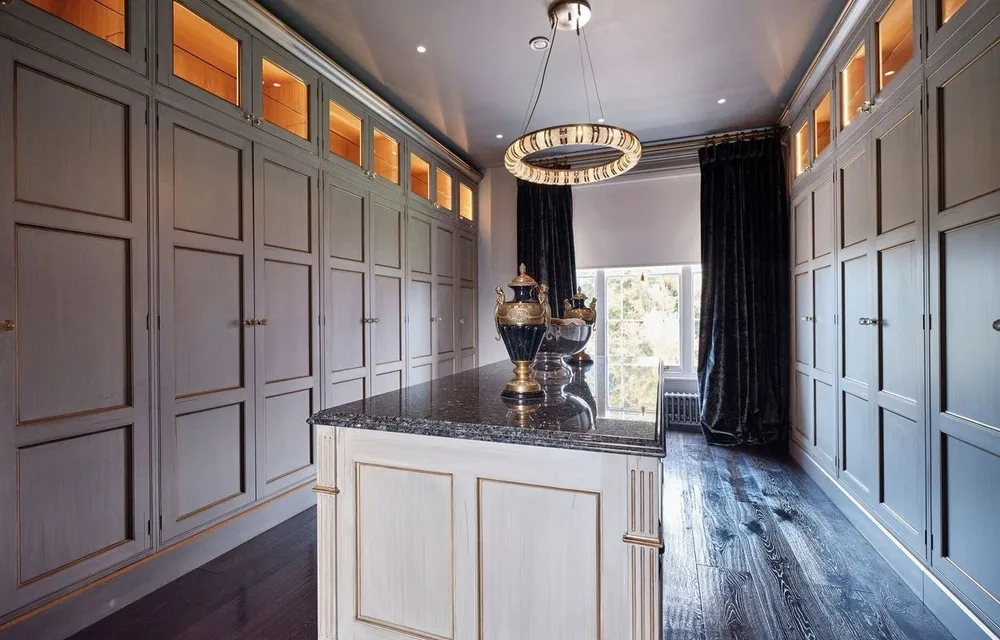 Sunningdale Manor