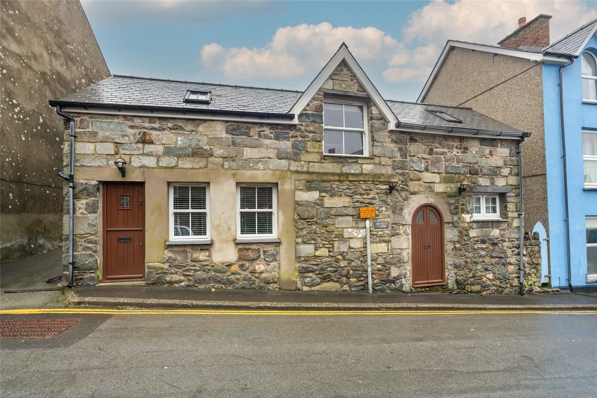 Castle Street, Criccieth, Gwynedd, LL52