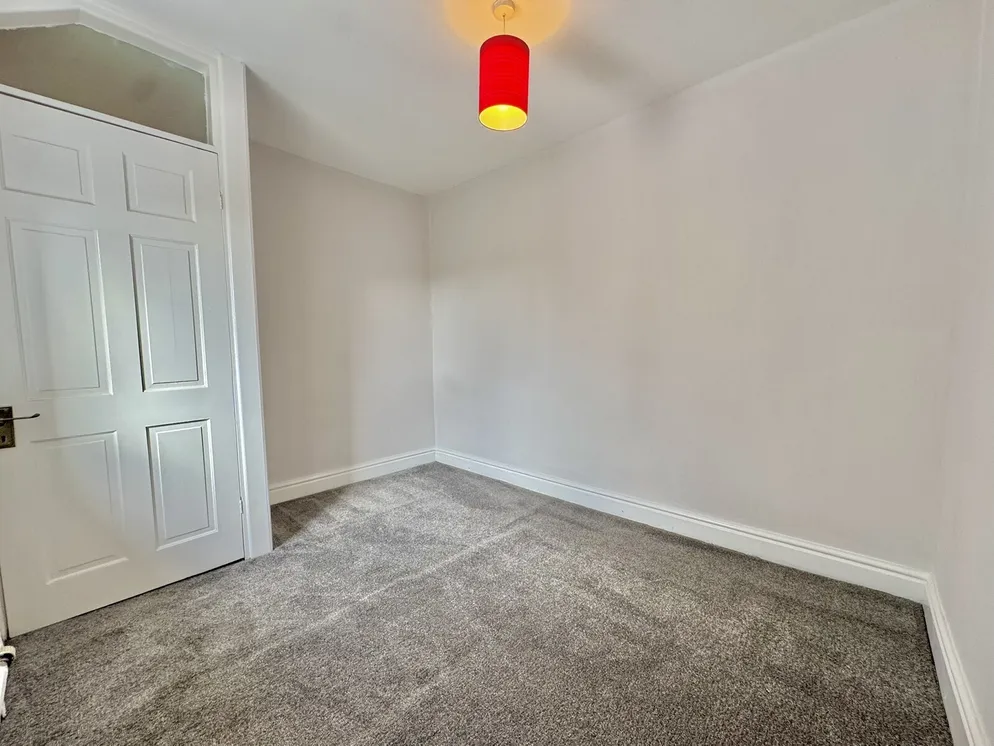 Property carousel item 10