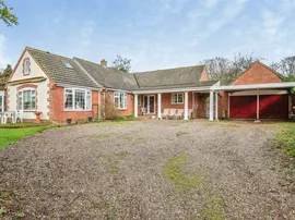 Bacton Road, North Walsham photo