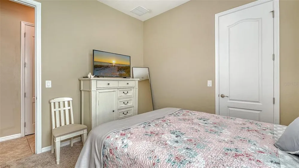 5723 Title Row Dr, Bradenton, FL 34210
