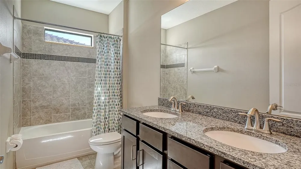 5723 Title Row Dr, Bradenton, FL 34210