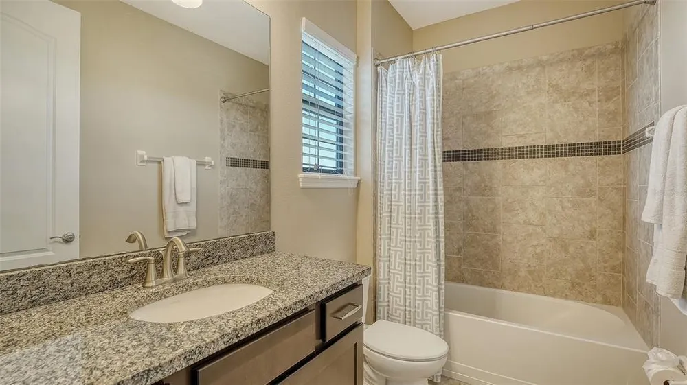 5723 Title Row Dr, Bradenton, FL 34210