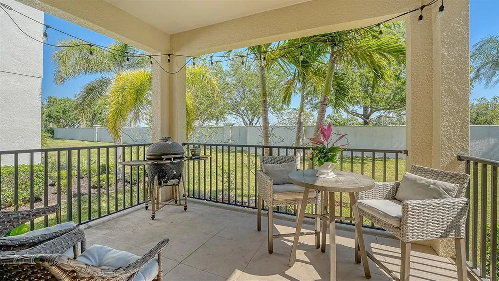 5723 Title Row Dr, Bradenton, FL 34210