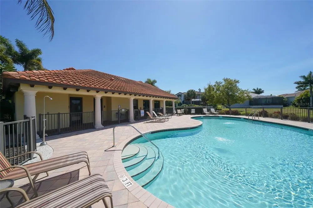 5723 Title Row Dr, Bradenton, FL 34210