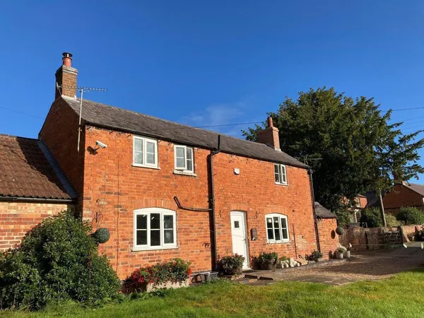 GRANARY COTTAGE, MAIN STREET, GRIMSTON