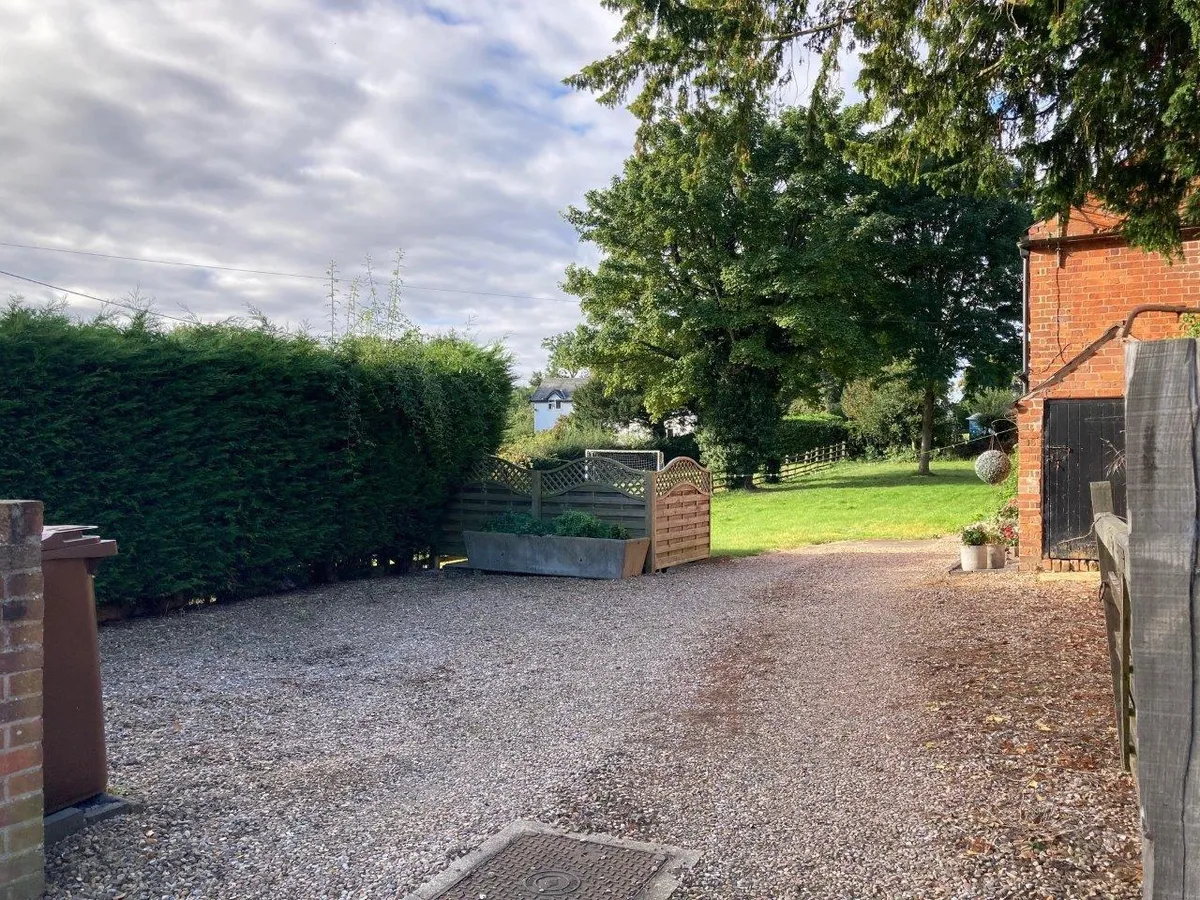 GRANARY COTTAGE, MAIN STREET, GRIMSTON