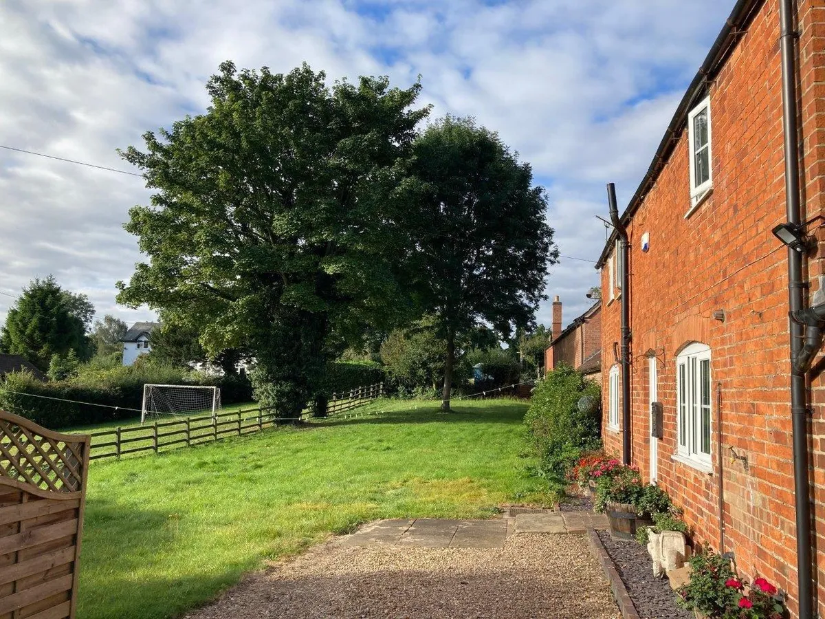 GRANARY COTTAGE, MAIN STREET, GRIMSTON