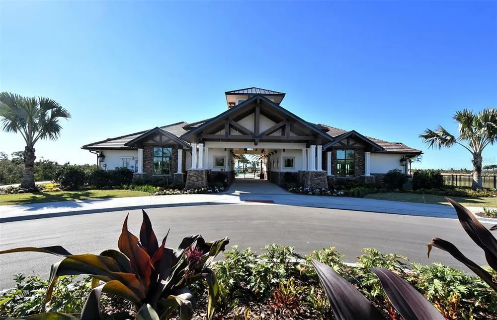 7504 Windy Hill Cove, Lakewood Ranch, FL 34202