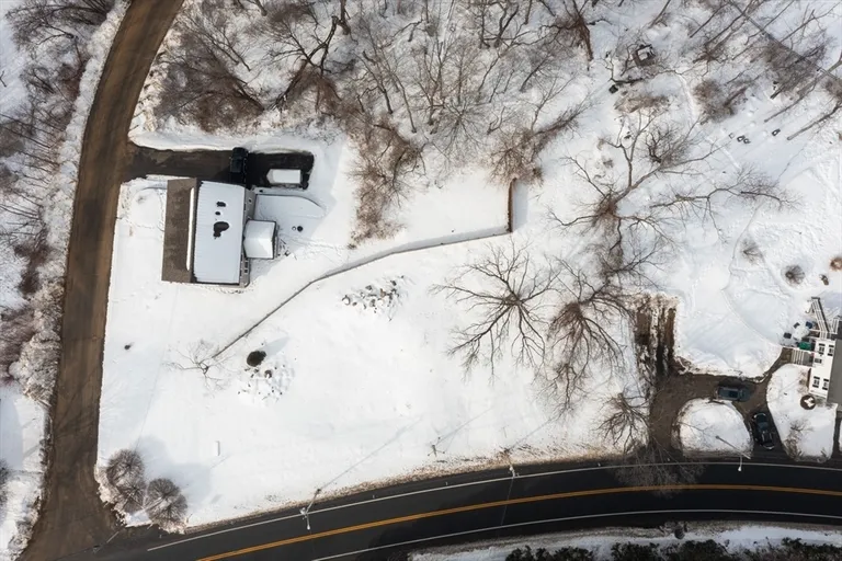 85 Main St, Groveland, MA 01834