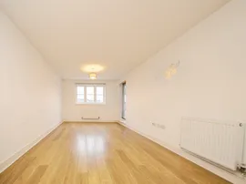 Clarendon Way, Colchester thumb 3