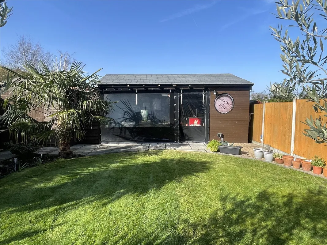 Glebe Drive, Rayleigh, Essex, SS6