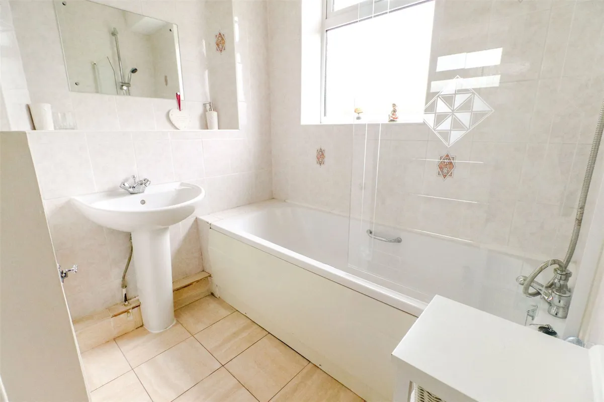 Lonsdale Drive, Enfield, Middlesex, EN2