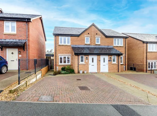 Bontnewydd, Caernarfon, Gwynedd, LL55