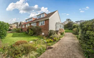 Eastwood Crescent, Newton Abbot, Devon, TQ12 photo