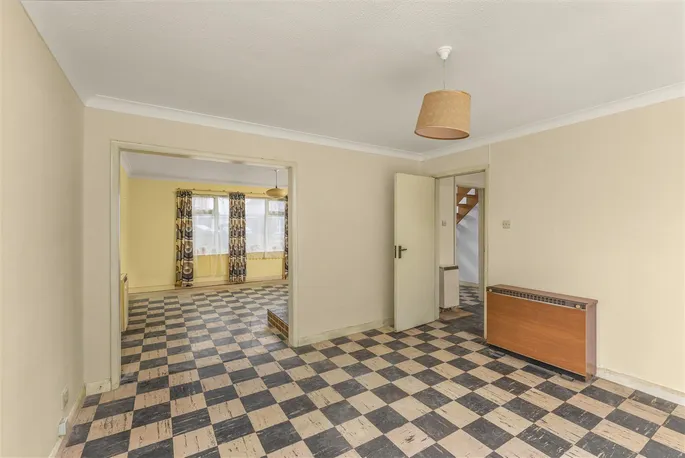 Property carousel image 6