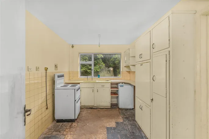 Property carousel image 16