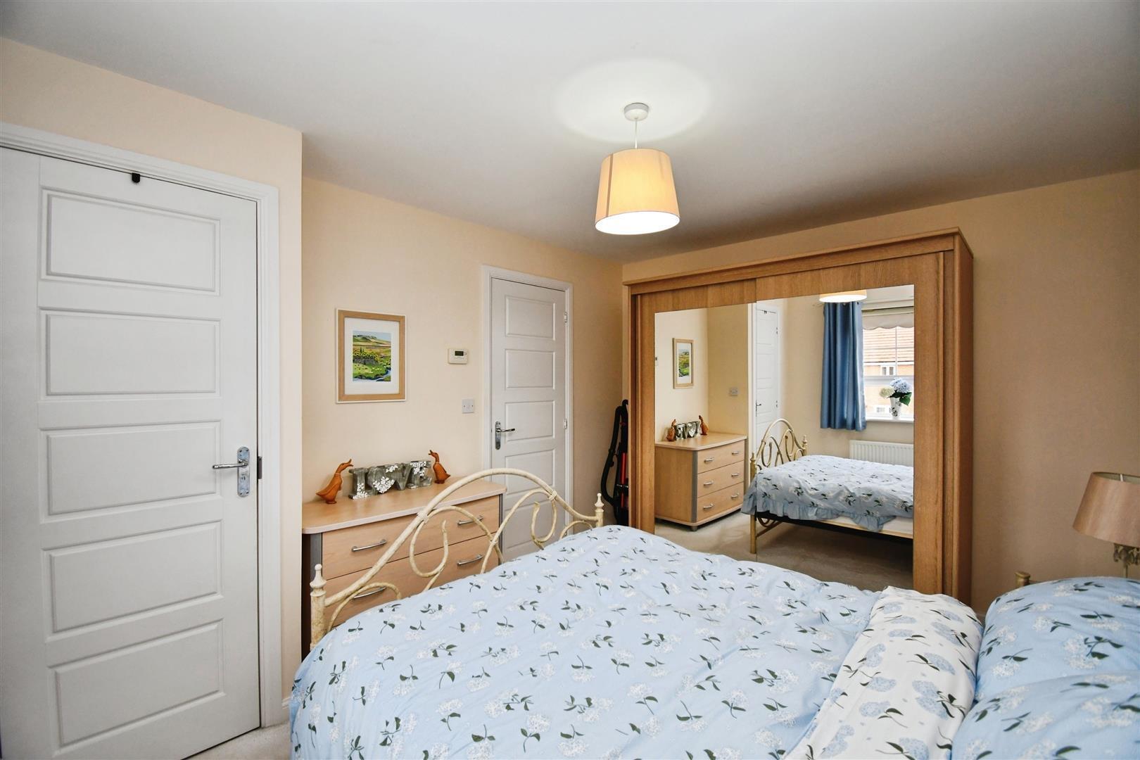 Boundary Way, Hull Image 12