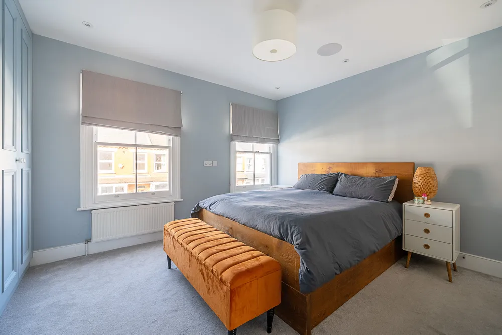 York Road, Brentford, TW8
