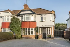 Chalkwell Park Avenue, Enfield