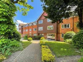 Collingwood Court, Royston photo