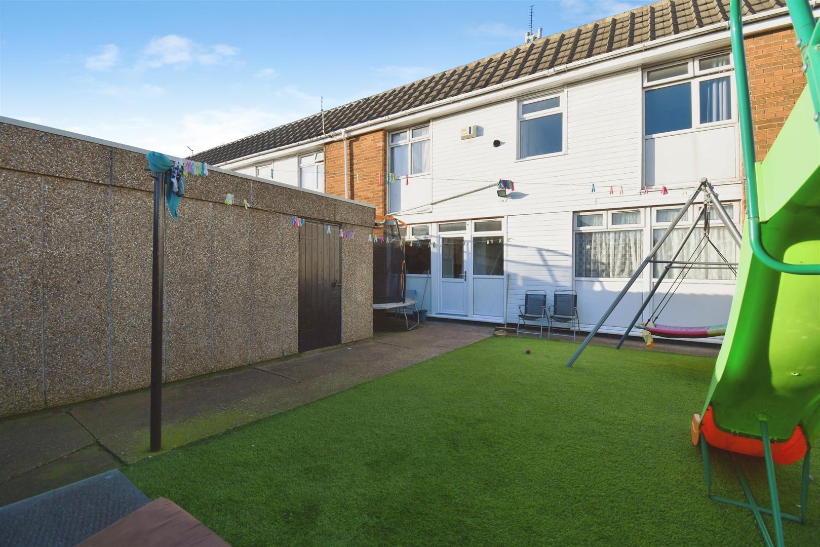Newport Close, Hull Image 4