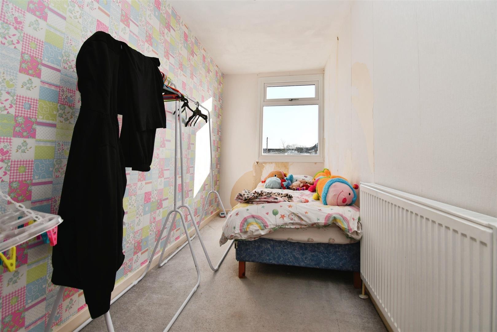 Newport Close, Hull Image 10