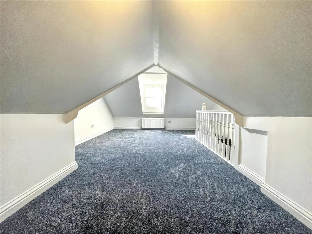 Property carousel item 23