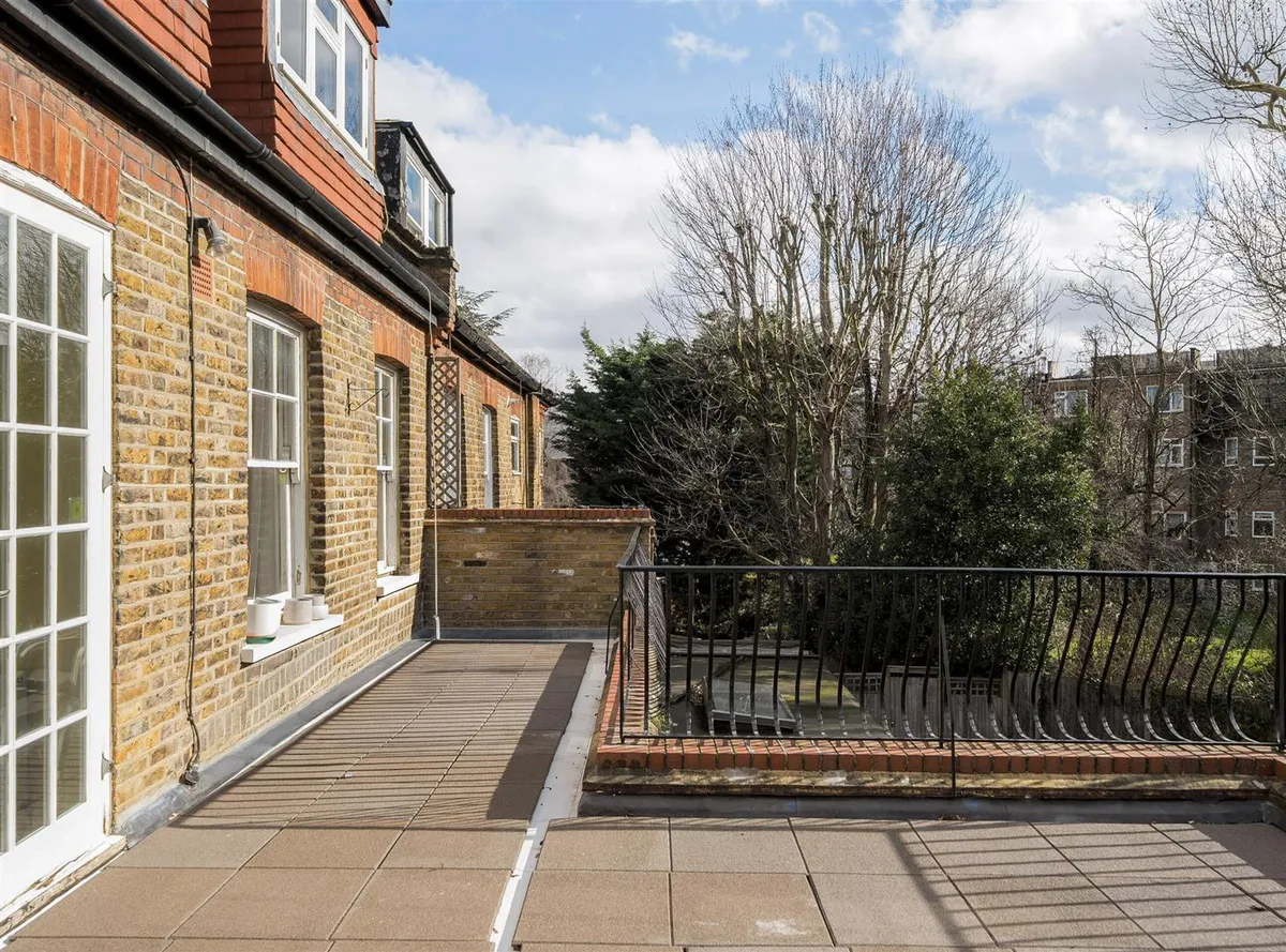 Chatsworth Road, London NW2