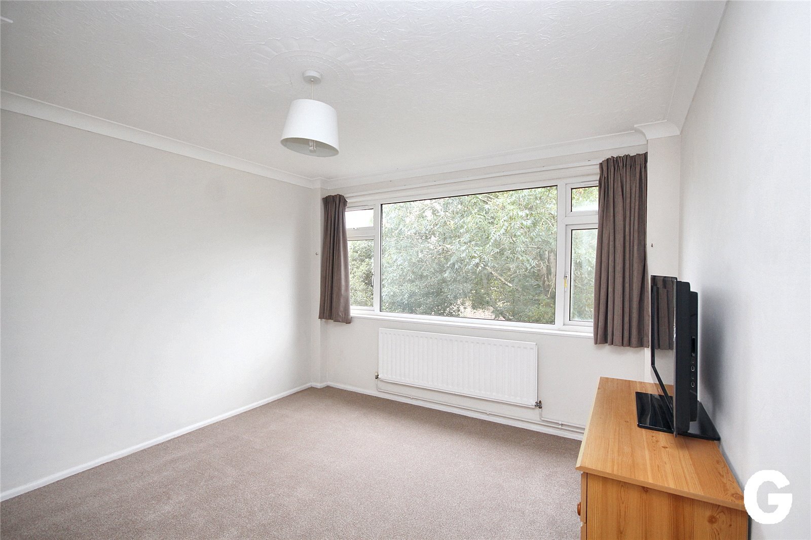 Bickerley Gardens, Ringwood, Hampshire, BH24 Image 8
