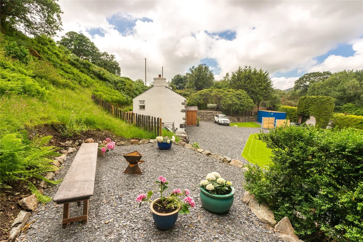 Ll55 3 bedroom property for sale in Llanberis, Caernarfon, Gwynedd, LL55 - £ ...