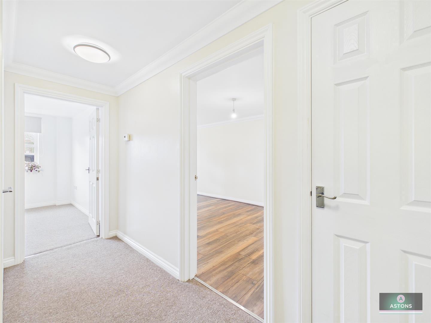 Kitsbridge House, Brookhill Road, Copthorne Image 9