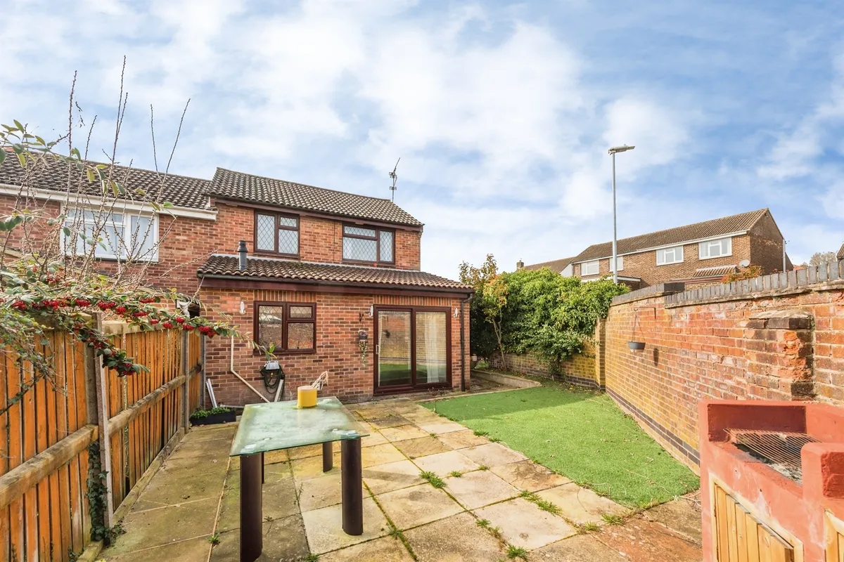 Castlefield Close, Eastleaze, Swindon