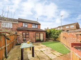 Castlefield Close, Eastleaze, Swindon photo
