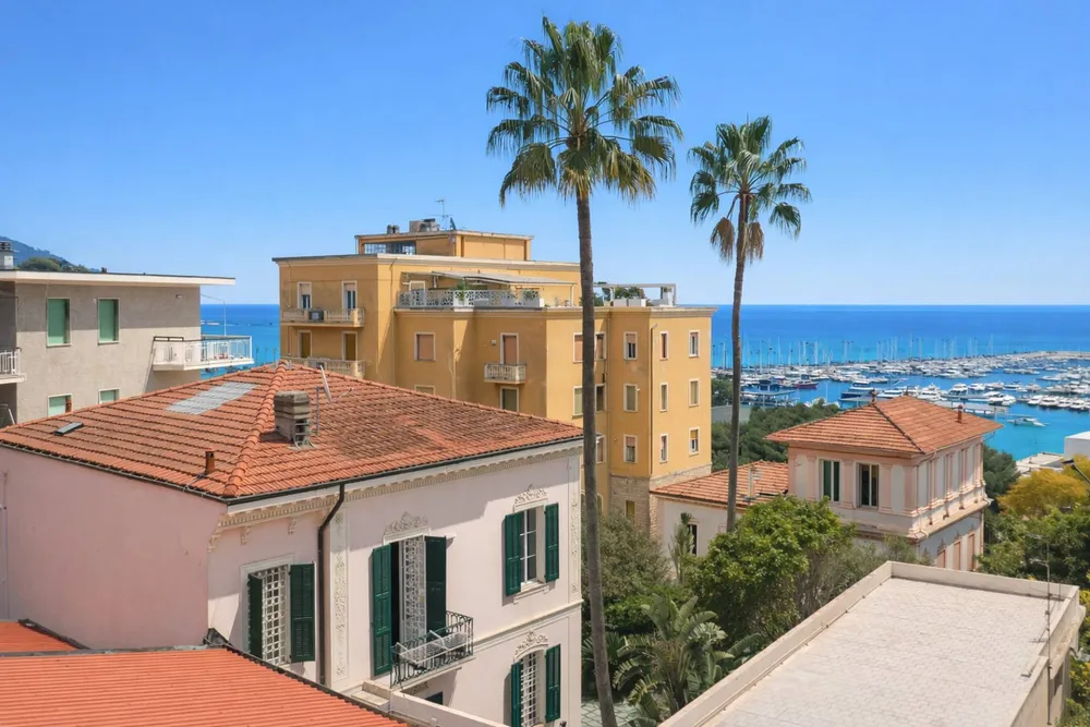 Via Giacomo Matteotti, Imperia, Liguria