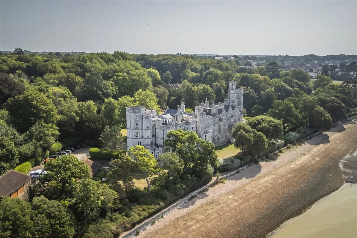 Abbey Hill, Netley Abbey, Southampton, Hampshire, SO31