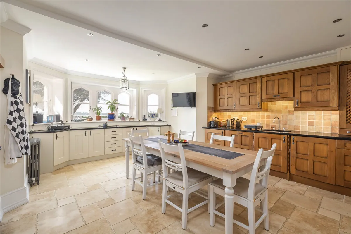 Abbey Hill, Netley Abbey, Southampton, Hampshire, SO31
