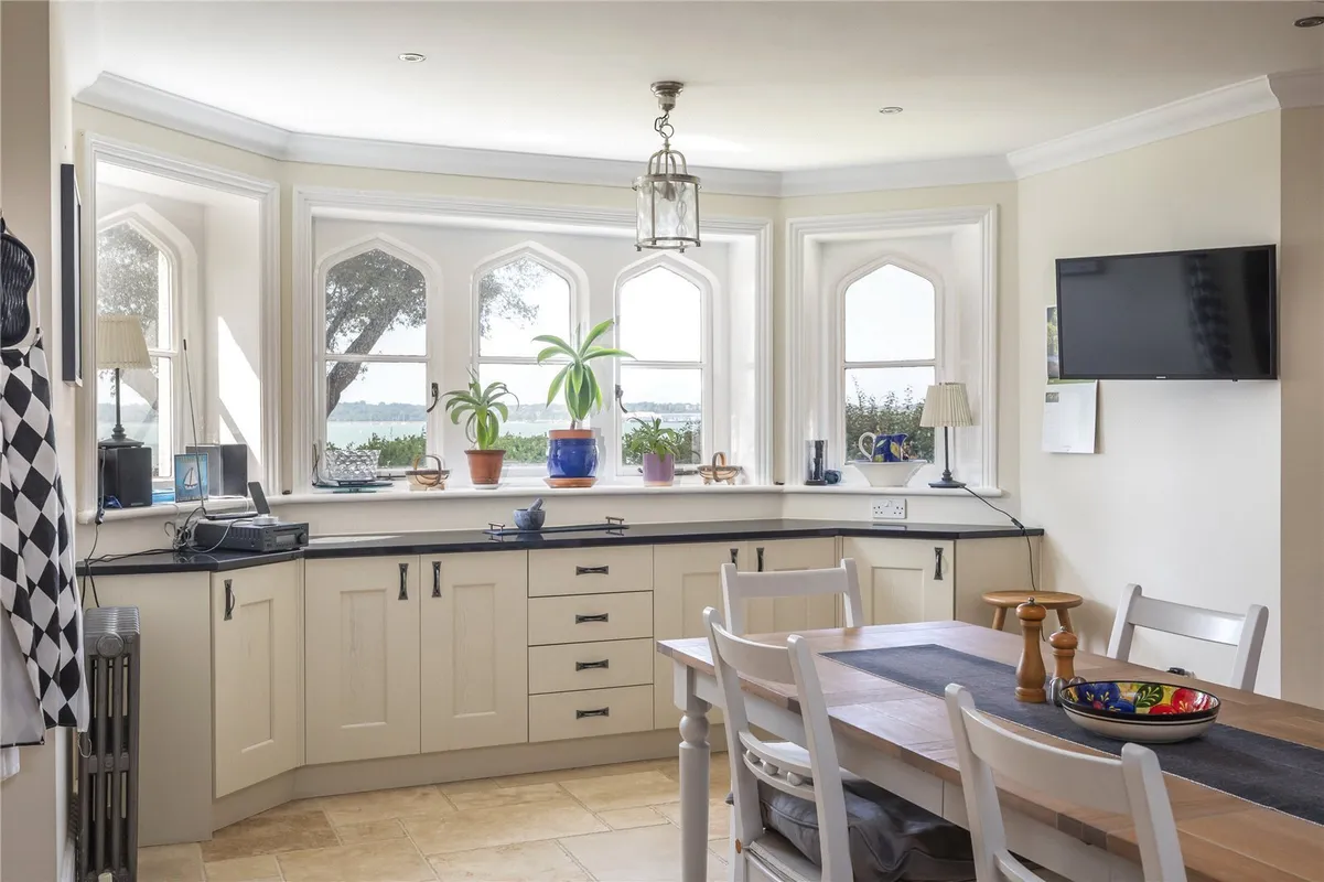 Abbey Hill, Netley Abbey, Southampton, Hampshire, SO31
