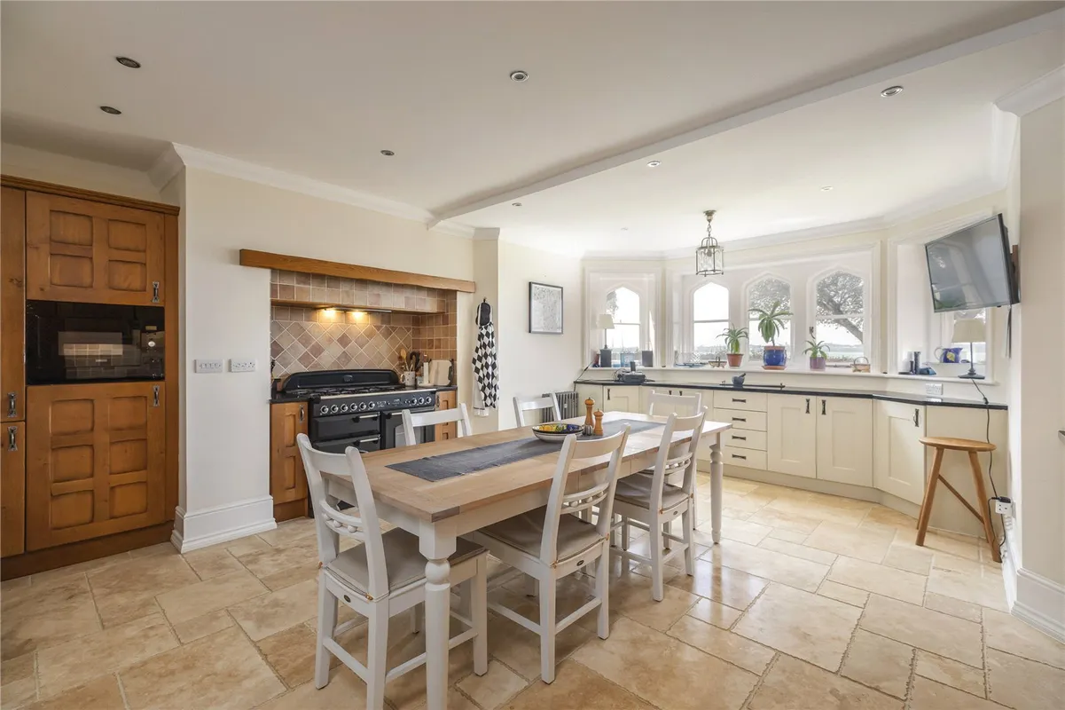 Abbey Hill, Netley Abbey, Southampton, Hampshire, SO31