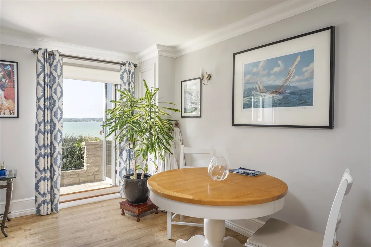 Abbey Hill, Netley Abbey, Southampton, Hampshire, SO31