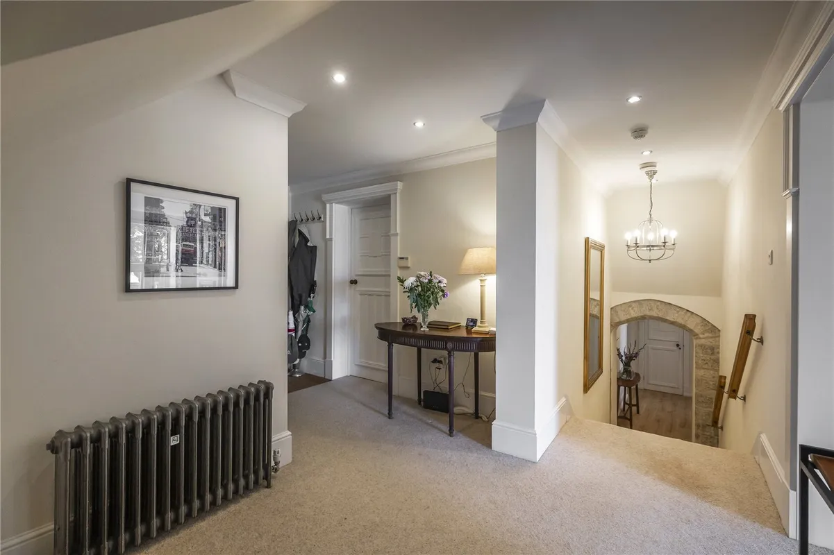 Abbey Hill, Netley Abbey, Southampton, Hampshire, SO31