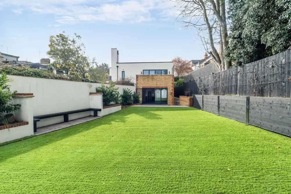 Westcombe Hill, London, SE3