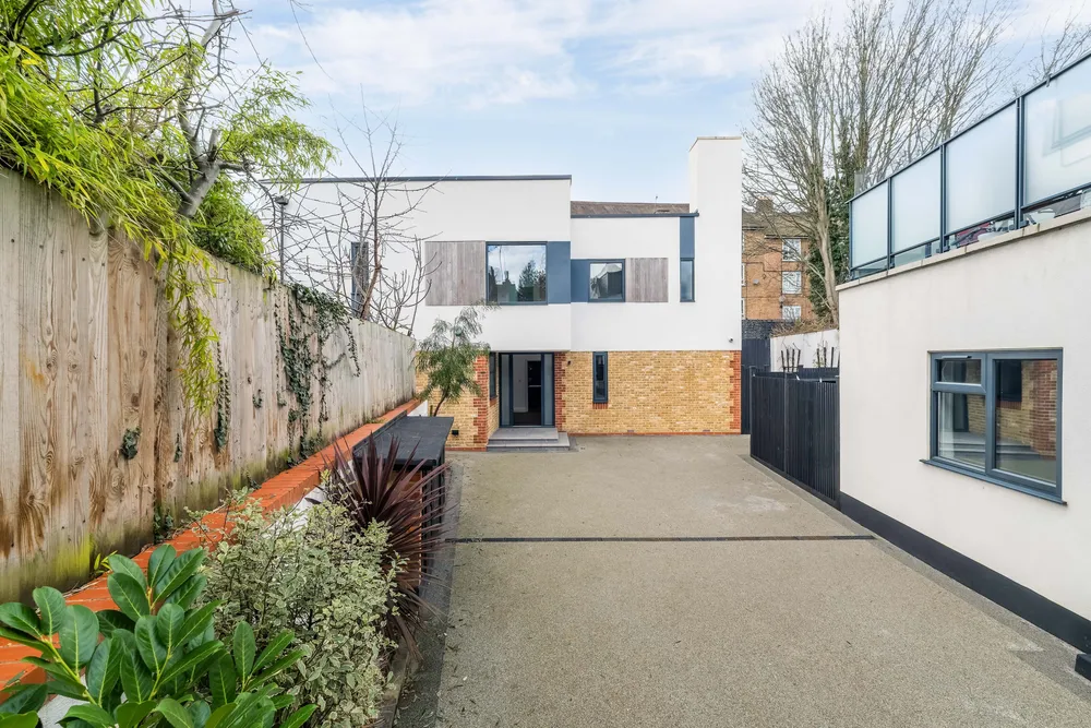 Westcombe Hill, London, SE3