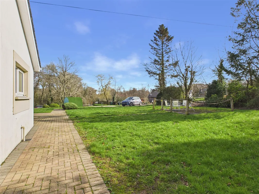 Redberth Gardens, Redberth, Tenby