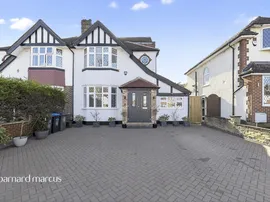 Leyfield, Worcester Park photo