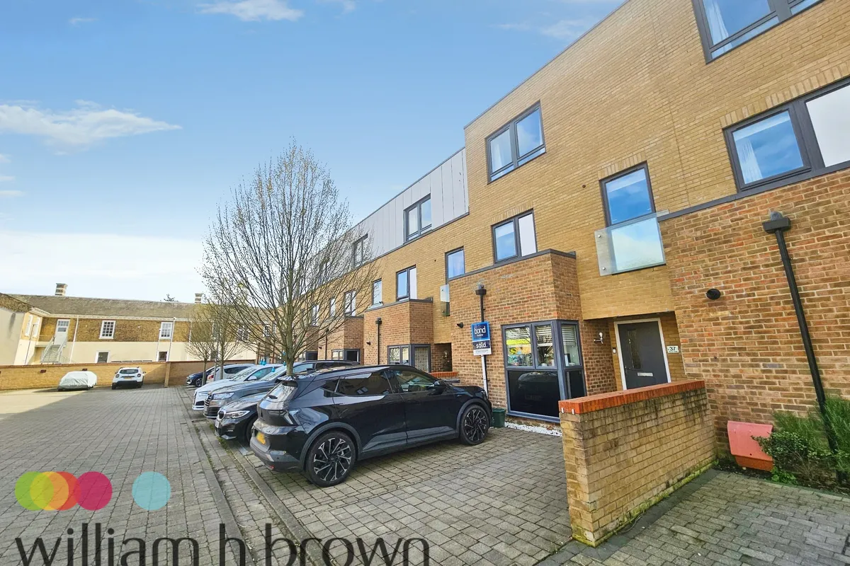 Dunn Side, CHELMSFORD