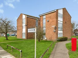 Coronation Avenue, East Tilbury, Tilbury thumb 2