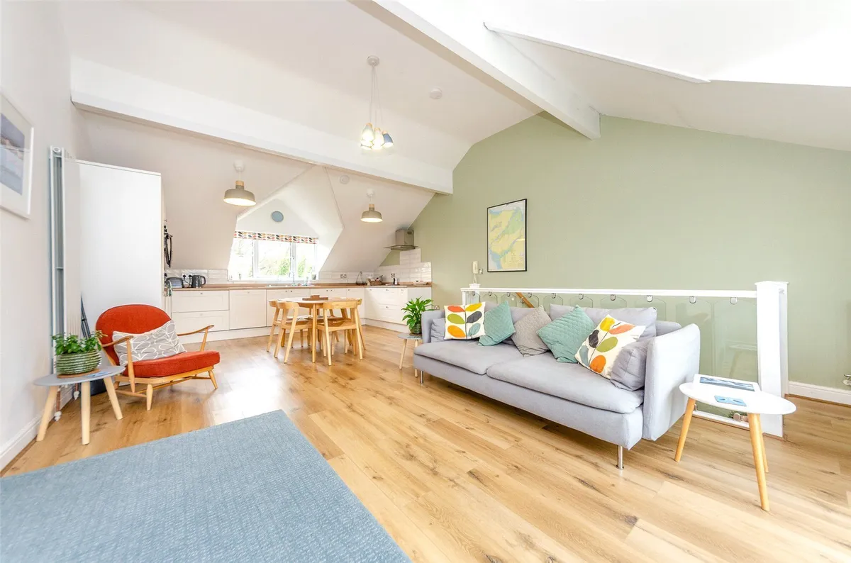 Ffordd Heulyn, Y Felinheli, Gwynedd, LL56